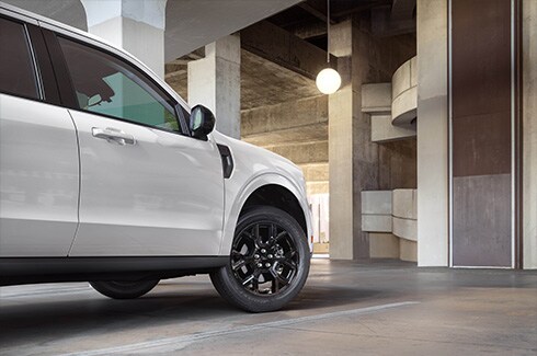 Diseño imponente con detalles estéticos de la Pickup de Uso Personal Ford Maverick HEV 2025